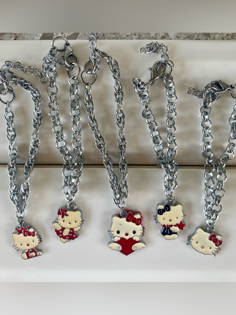 13 Piece Hello Kitty Jewelry Set ~ Black/Red - Picture 3 of 4